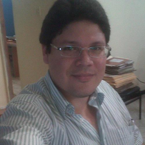 Creador Software Mapache
 Empresario con vision de Conocer y Aprender cada dia mas de lo bello que la vida te ofrece. Cumple 16/02