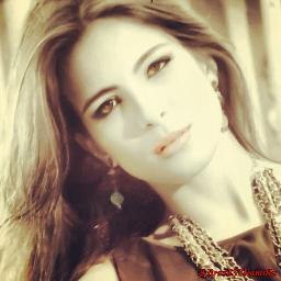 Perfeita, linda, diva, verdadeira e o melhor, Paraense e foi a protagonista do BBB 13.
Bem-vindos, Kamilindos e Kamiletes! Seguido pela diva @kamillaRSalgado.