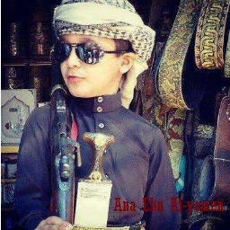 سَأكْتُبُهَا عَلى جَبيِنِ المَجْدِ عِنْوَانآ مَـن لَـآ يَـعْـشَقْ ـالَيّمنْ لَيـّسَ إنْـسَاناً
