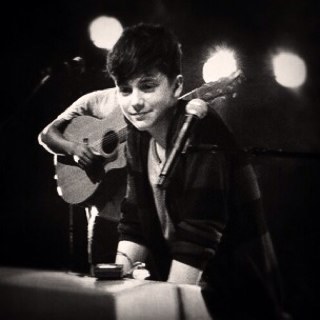 Greyson Michael Chance. A guy who told us that Sunshine and City Lights will guide us home. Yeah, we're home.