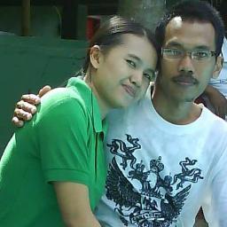 Baik, perhatian, pendiam, suka menolong, tau harga diri dan kasih sayang ...