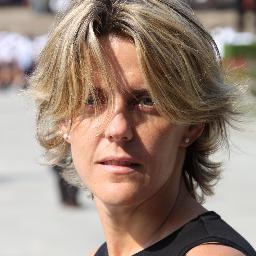 Todo el día dándole a la tecla. Me encanta programar y lo hago de forma autodidacta. ¿cabezota yo? que va, que va...
Soriana de vocación