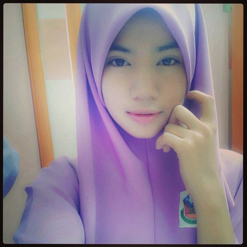 Hi!:D It's me, SHEBY. No double 'B' kayh? Im 18 and live around you. BAHAHA:) Im a victim of heartbreaker, I guess.Yeww :'( http://t.co/vxpQ3q5Oje