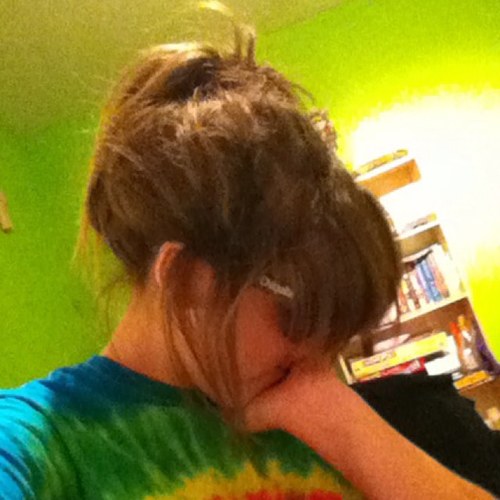 Hey im a major directioner!! follow me on instagram: kaitiemarieeee kik: 5kaitlyn
3