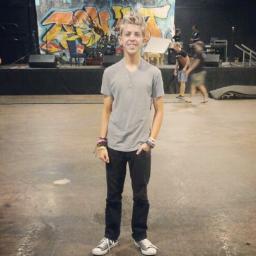 The official HydePryde @TheDylanHyde Indonesia and try to give the best|@DzikrinaBerly