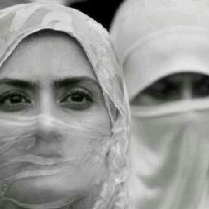 ‏‏اللهم هون علينا سكرات الموت ونور علينا قبورنا | في 2008 فقدت أغلى ما أملك عمتي حصه رحمها الله  ..  '* ~ اني اخاف الوحده فدعولي دون ملل عندما ابيت بقبري وحيده