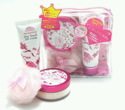 Menjual berbagai produk kecantikan. Perawatan wajah, perawatan tubuh. Original ! Fast respon invite Pin : 311ae66f/SMS : 083182436544