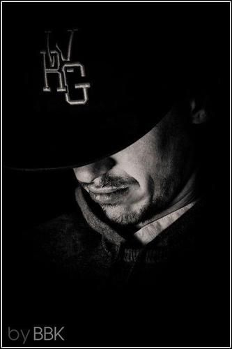 JoLafreu's profile picture. Membre du groupe Paragraff, prof de Lettres et d'Histoire-Géographie, amateur d'arts, kiffeur, glandeur, lecteur, auditeur, monomaniaque, passionné, dingue..