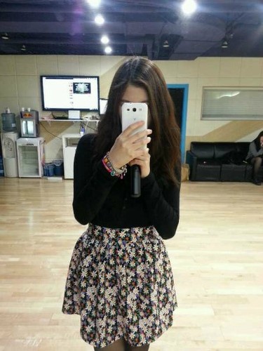 안녕 ๑^▽^๑하세요 ?