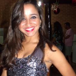 ' O fogo inocente dos olhos de uma criança, o brilho curioso, é o que devemos ter para conseguirmos sonhar, viver, sorrir e crescer.