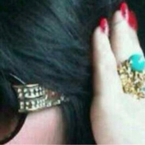 ‏أغرد بكل عفوية/اذا ماعجبتك تغريداتي لاتتردد بالunfollow/
