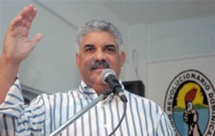 jovenes apoyando a nuestro lider y presidente de nuestro partido revolucionario dominicano para llevarlo a la presidencia en el 2016