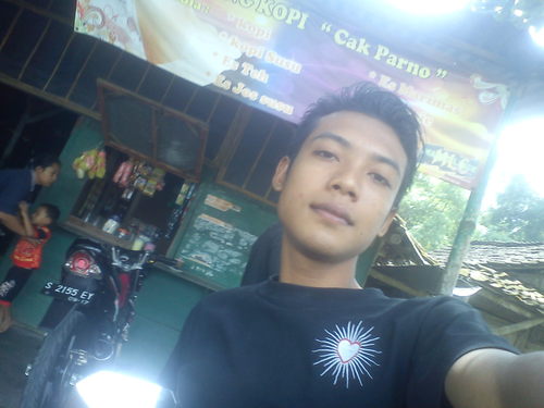 ashterandre's profile picture. aq mcieh blajar