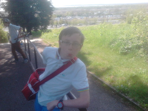 looking reem_but smell like a proper Essex lad and will always be but love my beloved Southend United in my life