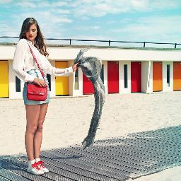 Créatrice de maroquinerie et d'accessoires de mode : sacs, pochettes, cuir, liberty. Accessories fashion designer : bags, clutches, leather, liberty fabrics