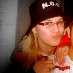 por la LEPRA la VIDA voy a DEJAR ♪♥ 
Twitteo por placer, trolleo por diversión!
• Seguime y Te Sigo •