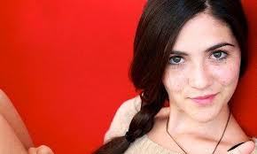 I´m Clove !  I´m a Fuhrmanizer and Tribut ! Fall in love with @isabellefuhrman in 2009 ! Follow my sis @Laura_Cry !