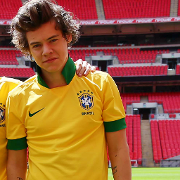Criado em 13/04/2012 ♥ Never Stop Dreaming 3 08/05/2014 dreams come true :)