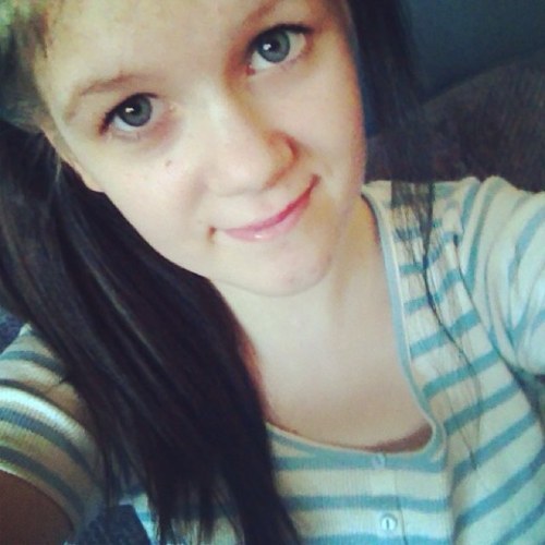 Im kamilla. Im 13 and im a Actor and a singer