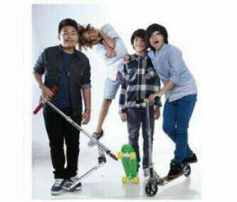 Hello COMATE in the world :) | Yang sayang Coboy Junior pasti follow account ini {} hiwhiw | Enjoyed with one admin in the here {} ILF guys :*
