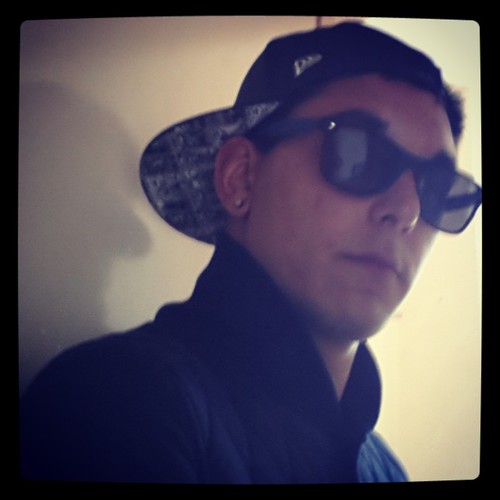 _GEMINI_30's profile picture. Never give up, No matter how impossible the situation looks, Remember that's how legends are born.