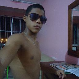tenho 13 anos um metro 60 morro em forttaleza estudo no colegio militar de fortaleza e so isso