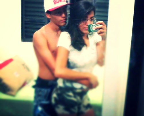 - irmão da @thaysgleysse_ :B' .. Corinthiano com muito orgulho! 15, Brazil.           Whats: (16) 9764-5957.