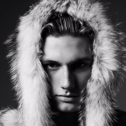 yAlexPettyfer's profile picture. Seksi oyuncu ve model Alex Pettyfer ben oluyorum. Ateist olduğuna bakmayın iyi biriyimdir. Belieber'ım,Navy'im problem?