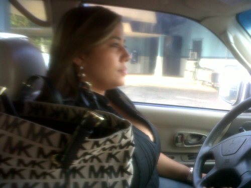 paobdiaz's profile picture. 