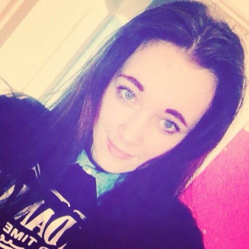 Instagram ; charlamyholmes