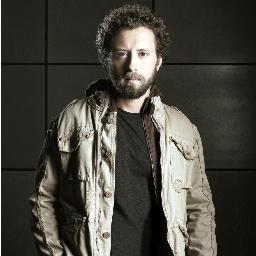 I am the entomologist, bontanist, and minerologist for the Jeffersonian Institution. (RP account, 18+, SINGLE AND STAYING THAT WAY!)