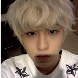 --Semi-less ooc roleplayer of @RedBeans93-- 빅스 이홍빈입니다. 멤버들은 저를 콩(Bean)이라고 불러요~ㅋㅋ
VIXX_VOCAL