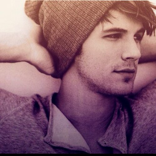 Bio coming soon. {THG RP - Single} {FC: Matt Lanter}