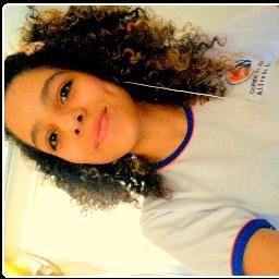 ' Sei que a inveja mata mas ainda estou de pé beijinhos pras minhas fãs ;*
       Segue tambem no @_deboraag ''