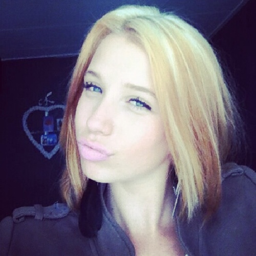 instagram; mrsliss_24can't live whithout @MaximeVerbaas ♡ follow your dreams but first me. wapp ; ask me x