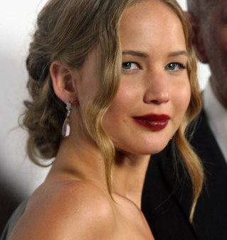 Optomis_Hunter_'s profile picture. Everything I once had, is now gone. I need someone to help me get it back. Not just anyone..but my boy with the bread, the love of my life can.