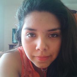 me llamo scarlet tengo 14 años soy directioner amo a one direction son mi vida