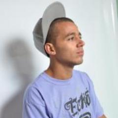 sou pensante inconformado com o que vejo errado, protestando vou vivendo sem liga pros retardado