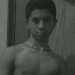 chico loco por estar en tus sueños y qe??...
