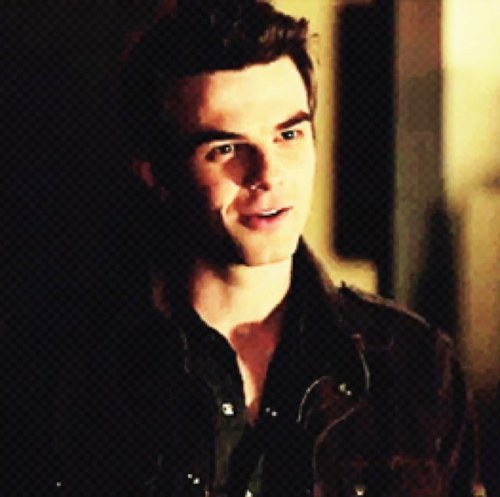 Natural born killer, from the heavens, a prosper child, who lives for blood, found love with @ElectricDavina..