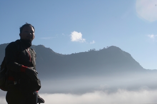 gitink_11's profile picture. Man|News Researcher|Backpacker Wannabe|Biker|Socialist|History Freak