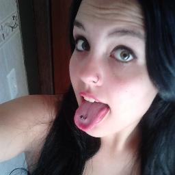 A vida é uma peça de teatro que não permite ensaios. Por isso, cante, chore, dance, ria e viva intensamente, antes que a cortina se feche e a peça termine.