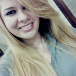 Oii ;3 Meu Nome é Thais ! Mais Pode me chamar de LoiRa  ,Sou LegaL aos olhos de quem vê cada um tem de mim oQe mereçe !* . . .