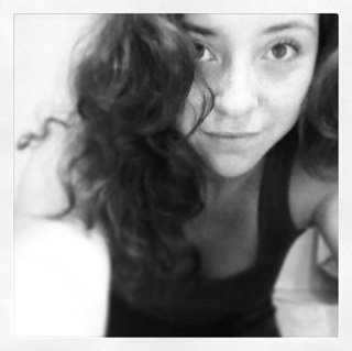 Life is short so smile while you still have teeth :3 New caledonian girl.