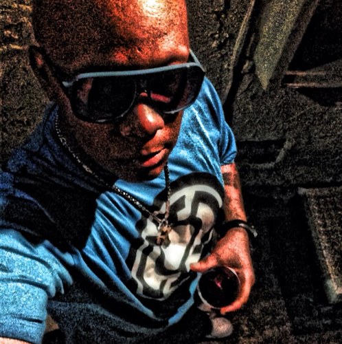 Lyricist/MCee/Rapper/Song Writer/Beat Maker/Alternative Hip Rock/Unsigned Artist....REBIRTH of tha Artist