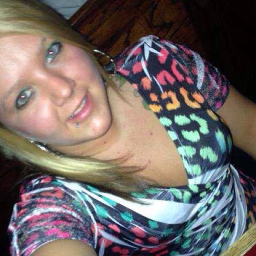 get to know me, just follow me & i follow back :) IG @ohh_kay_see