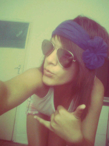 FRIENDS♡FUN♥FAMILY♡MUSIC♥TUMBLR♡PARTY♥  :)) 27D24C56