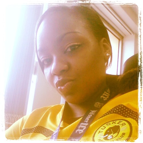 ShekeSheks's profile picture. 