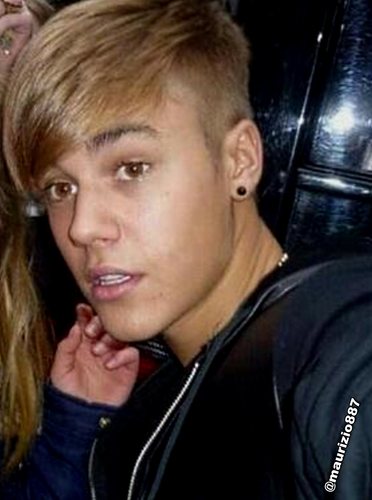 “I’m telling you, people. Everyday we wake up is another blessing. Follow your dreams and don’t let anyone stop you. Never say never.” -JustinBieber♡.