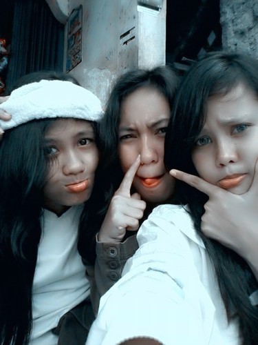 Part of @ND_Independence || P5M 93 || ais,nesya,vera,elfa,sari:*♥({})♥;;)laff ♥